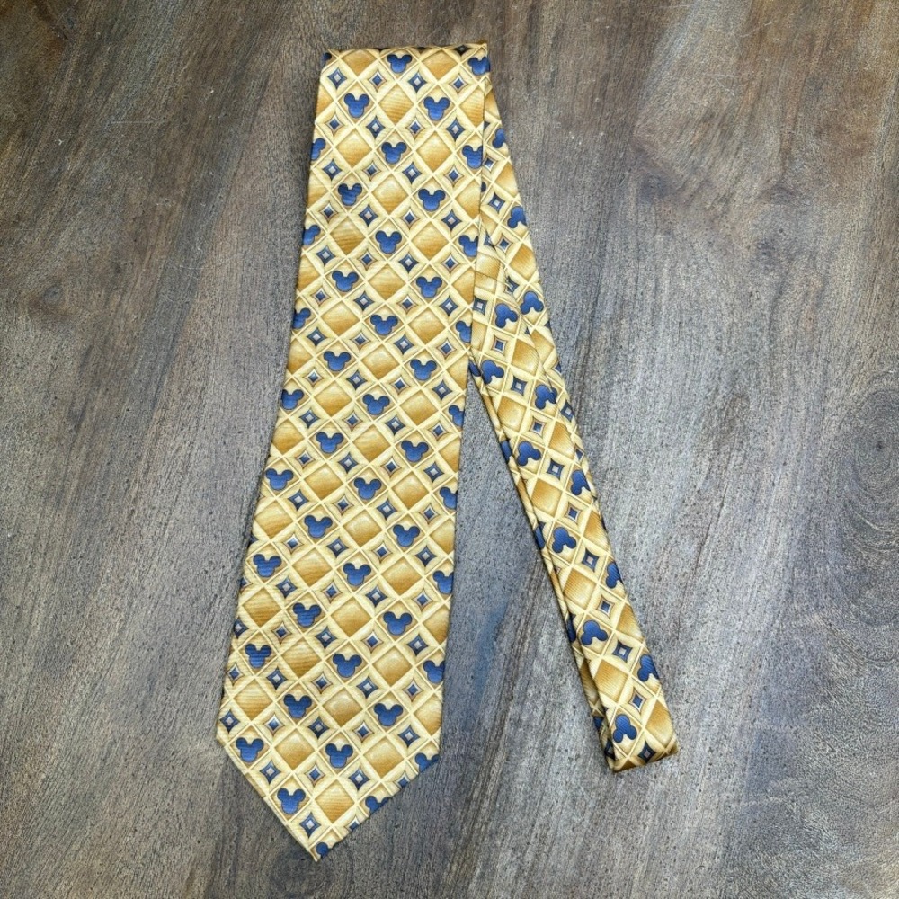 Vintage Walt Disney World Tie 100% Silk Mickey Mouse Made in USA‎ Gold Blue - Picture 2 of 6
